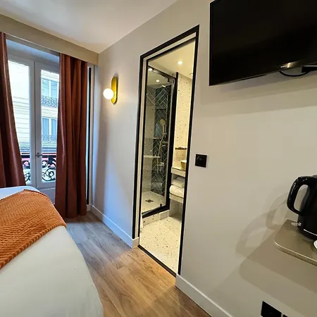 Hotel Nation Montmartre 3*