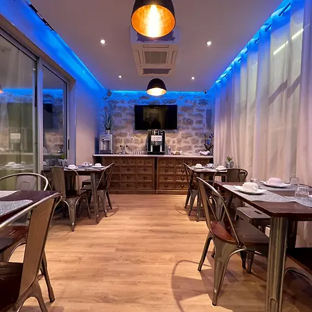 Hotel Nation Montmartre Paris