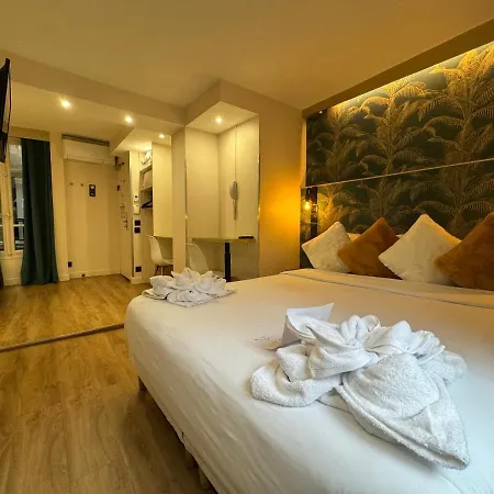 Nation Montmartre Otel