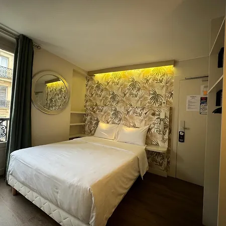 Hotel Nation Montmartre 3*