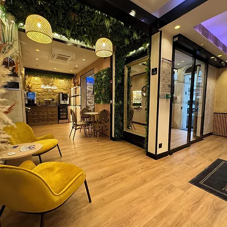 オテル ナシオン モンマルトル 3* パリ