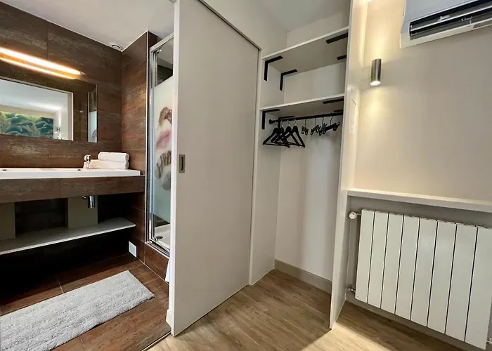 Hotel Nation Montmartre Parigi