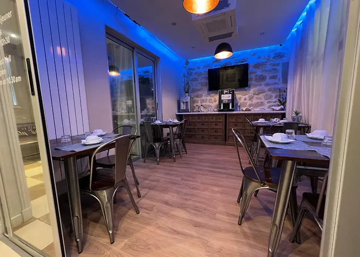 Hotel Nation Montmartre Parigi