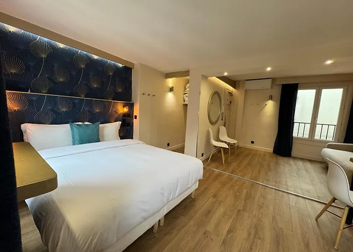 Hotel Nation Montmartre Parigi