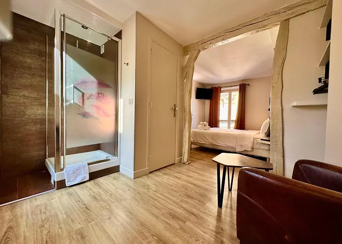 Hotel Nation Montmartre 3*