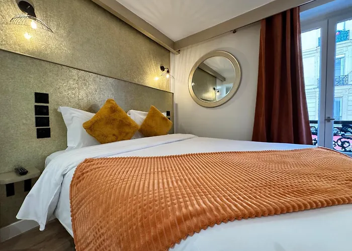 Nation Montmartre Hotel 3*