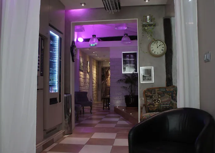 Hotel Nation Montmartre Parigi