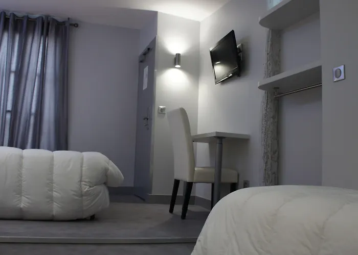 Nation Montmartre 3*