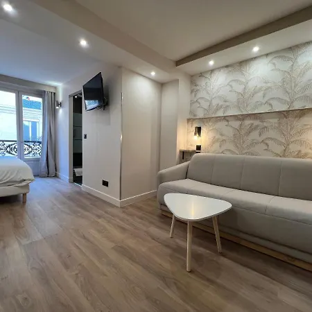 Otel Nation Montmartre 3*