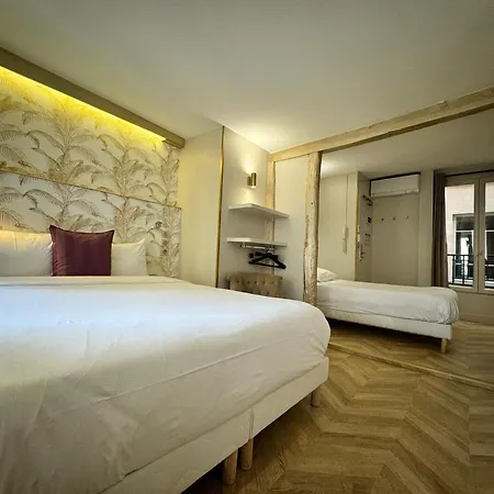 Nation Montmartre Otel Paris